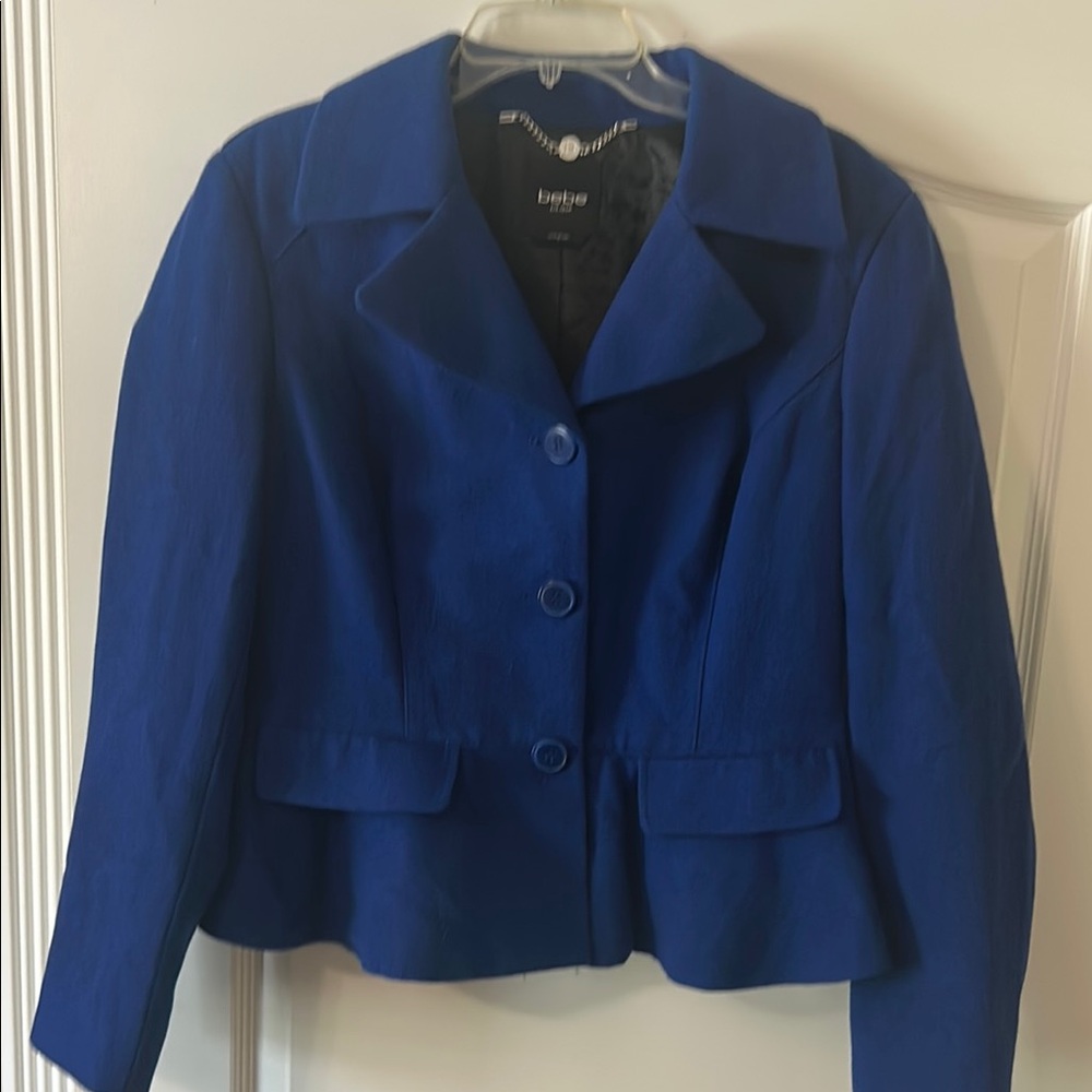 Bebe Blue Blazer with Notched Lapel and Fitted Silhouette